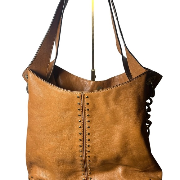 Michael Kors Tan Leather Shoulder Bag with Chain Detail - Picture 2 of 3